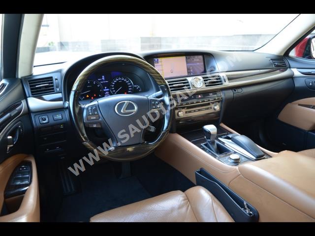 2013 لكزس إل إس 460