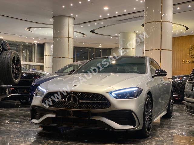 2023 مرسيدس - بنز سي 200