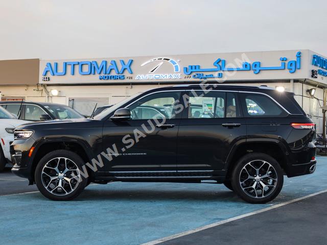 2023 جييب جراند شيروكي ساميت