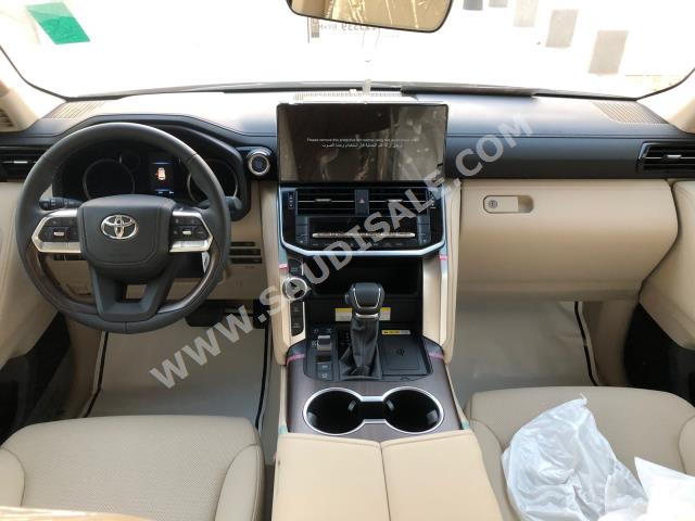 2023 تويوتا لاند كروزر جي اكس ار