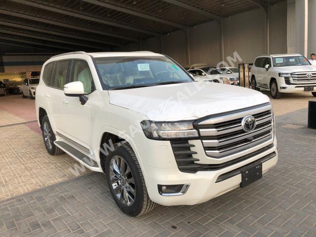 2023 تويوتا لاند كروزر جي اكس ار