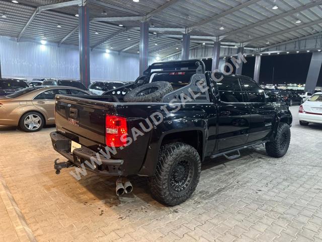 2018 جي ام سي سييرا