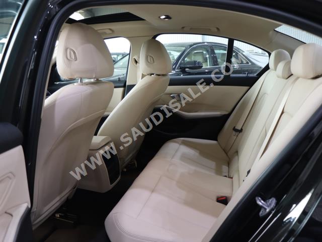 2021 بي ام دبليو الفئة الثالثة 320 أي