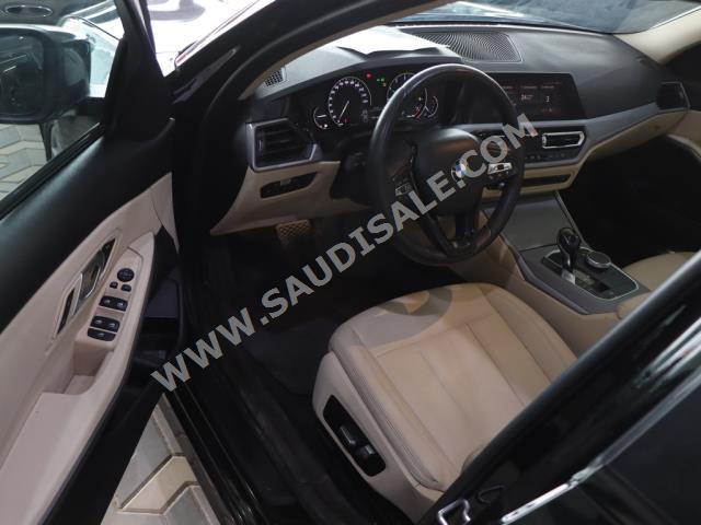 2021 بي ام دبليو الفئة الثالثة 320 أي