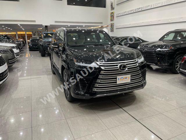 2023 لكزس إل إكس 600