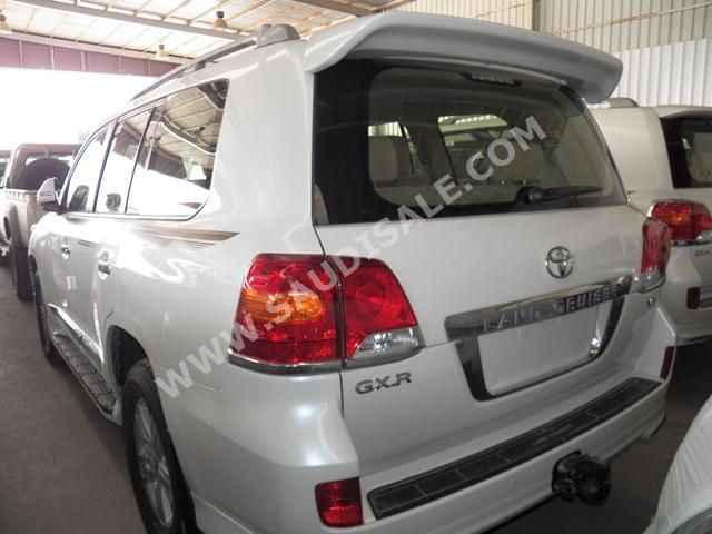 2014 Toyota Land Cruiser GXR