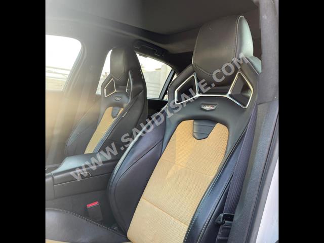 2017 كاديلاك سي تي اس - في سوبر تشارج