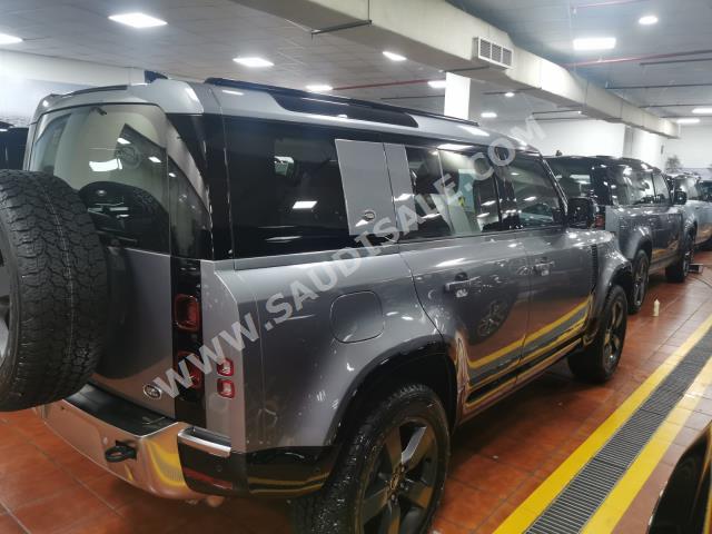 2023 لاند روفر ديفيندر اس اي