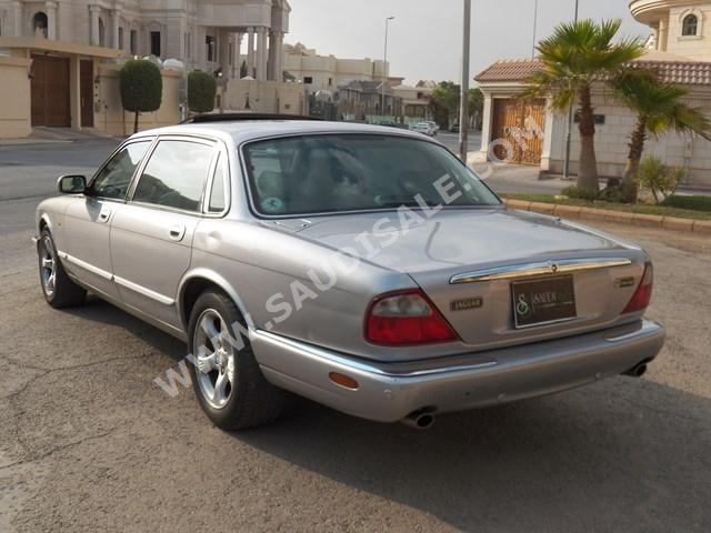 2002 جاكوار اكس جي
