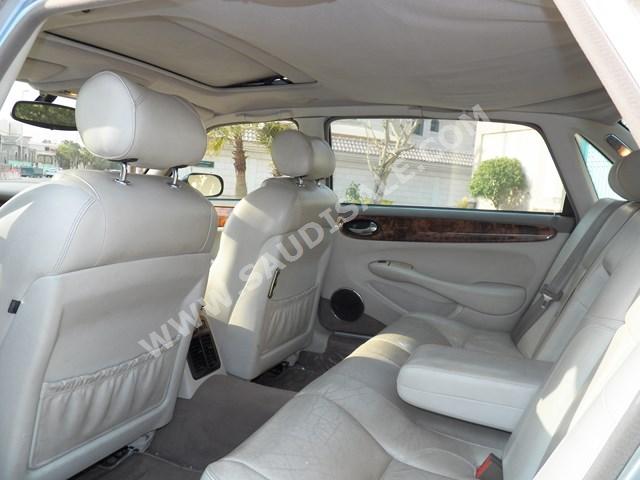 2002 جاكوار اكس جي