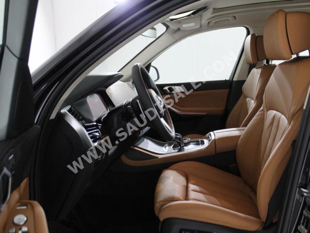 2022 بي ام دبليو الفئة اكس 7