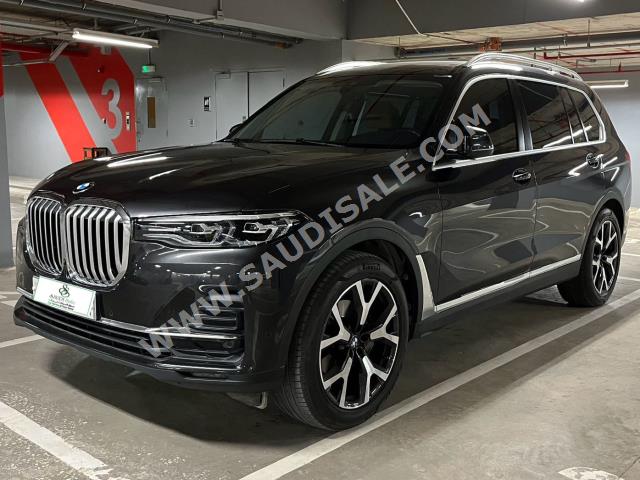 2022 بي ام دبليو الفئة اكس 7