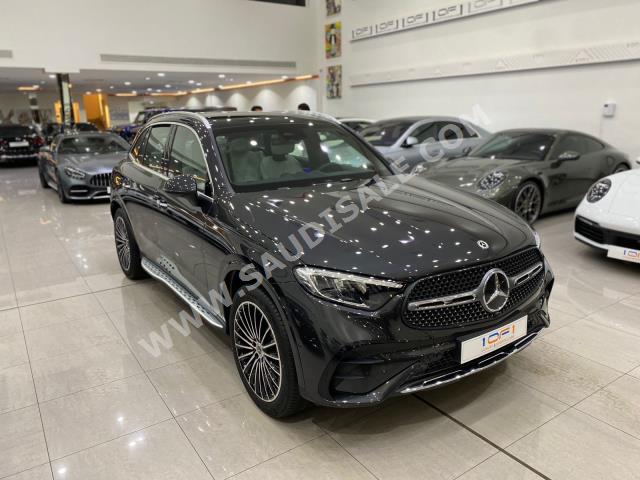 2023 مرسيدس - بنز جي إل سي 200