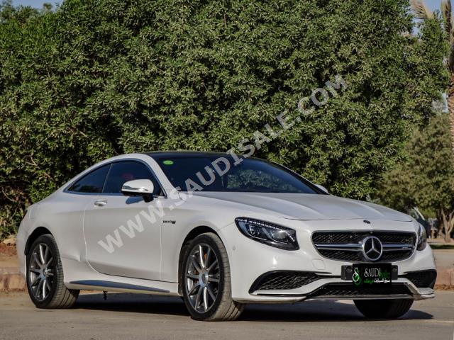 2015 مرسيدس - بنز إس 63 كوبيه