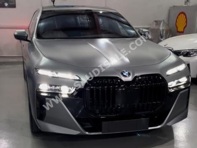 2023 بي ام دبليو الفئة السابعة 760 إل أي