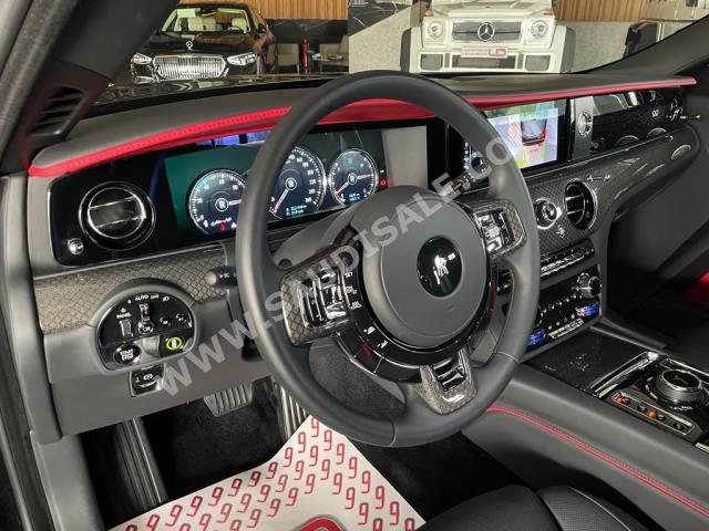 2022 رولز رويس قوست بلاك بادج