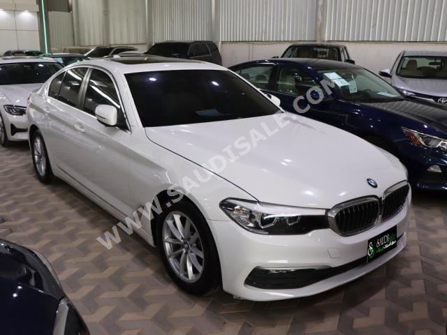 2020 بي ام دبليو الفئة الخامسة 520 أي