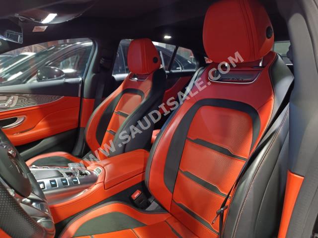 2021 مرسيدس - بنز جي تي 43 أي إم جي