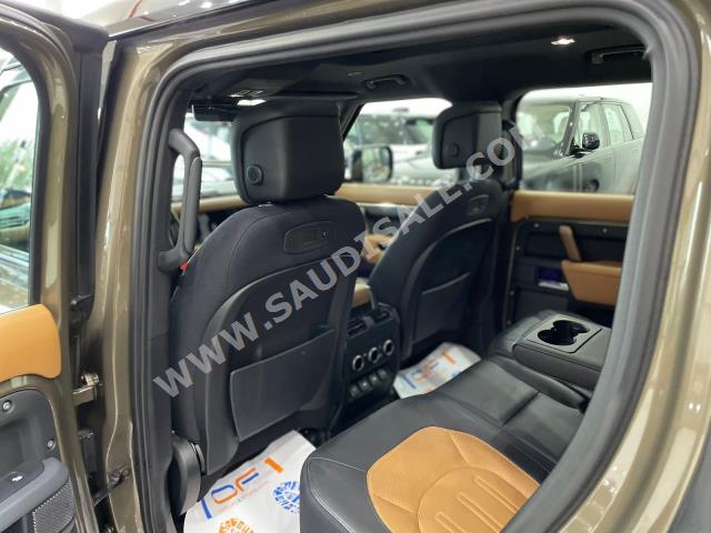 2021 لاند روفر ديفيندر اكس