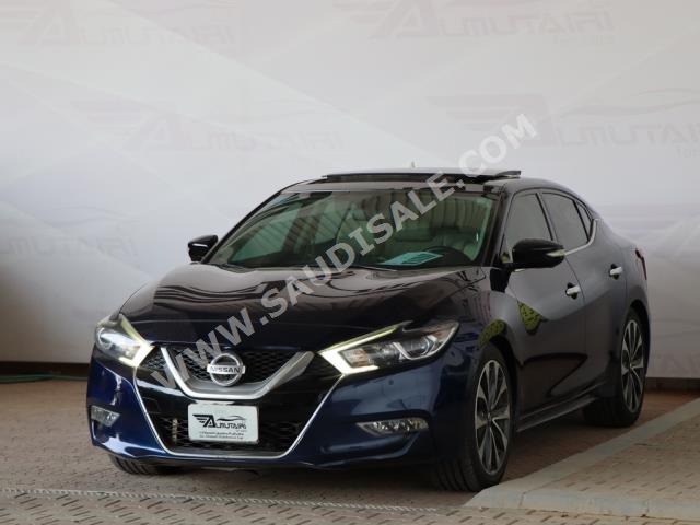 2016 نيسان ماكسيما