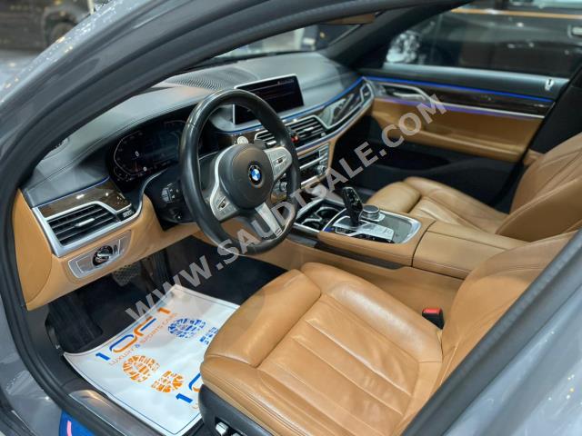 2020 بي ام دبليو الفئة السابعة 730 إل أي