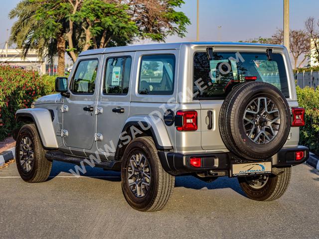 2024 جييب رانجلر صحارى