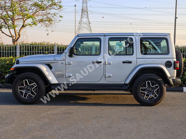 2024 جييب رانجلر صحارى