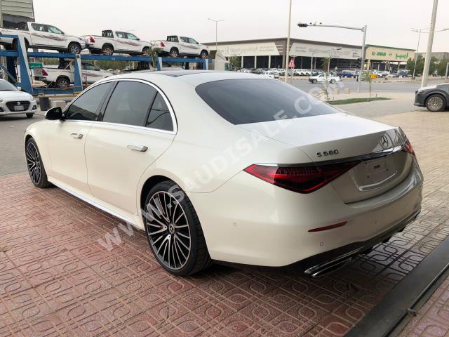 2022 مرسيدس - بنز إس 450