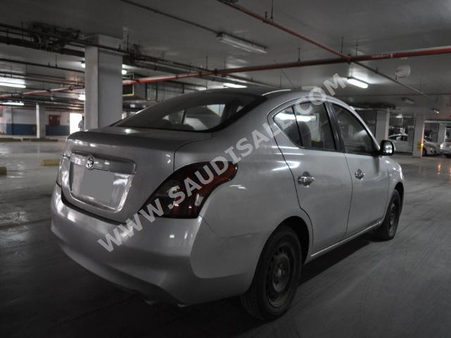 2012 نيسان صني