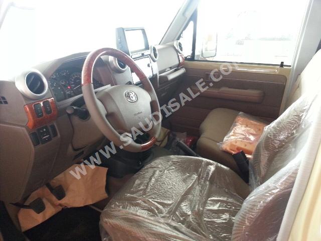 2015 Toyota Land Cruiser LX