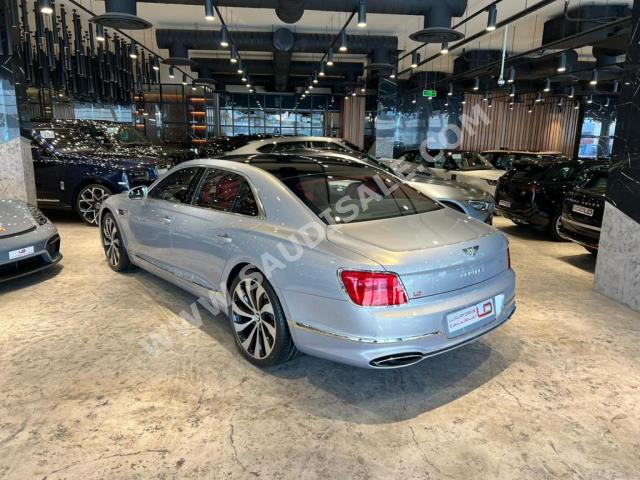 2021 بنتلي كونتيننتل فلاينج سبير