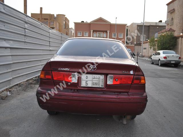 2001 تويوتا كامري