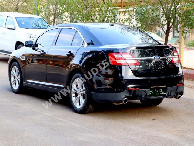 2013 فورد توروس