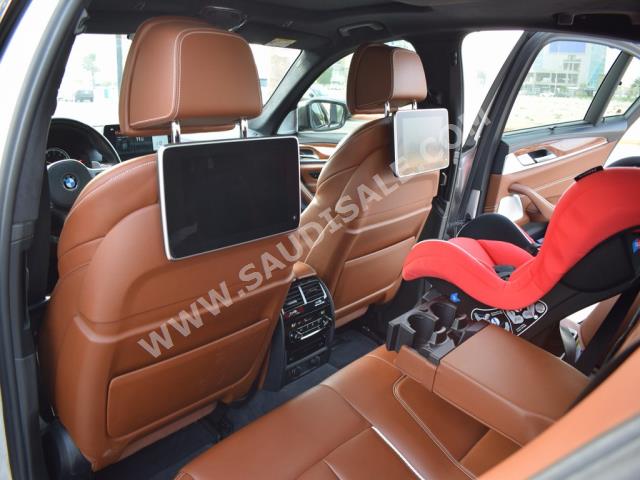 2018 BMW 5 Series 550i M