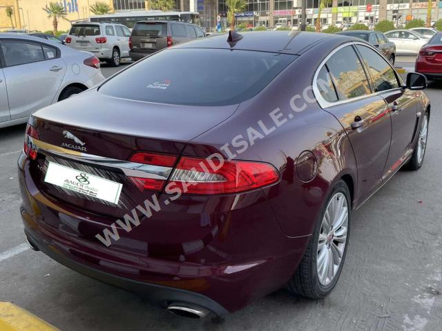 2015 جاكوار اكس اف