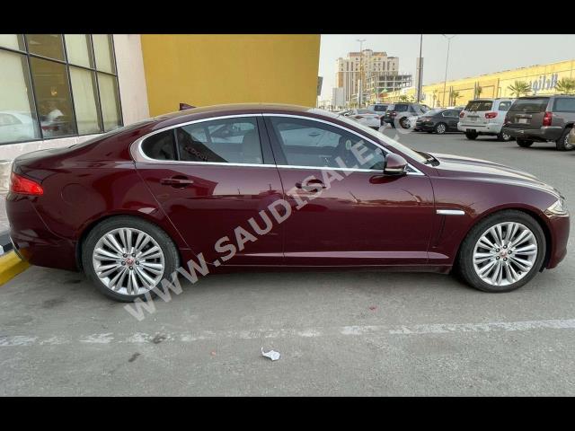 2015 جاكوار اكس اف