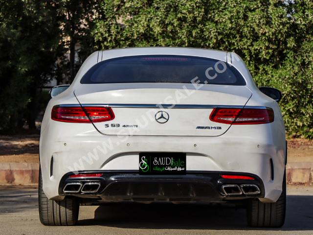 2015 مرسيدس - بنز إس 63 كوبيه