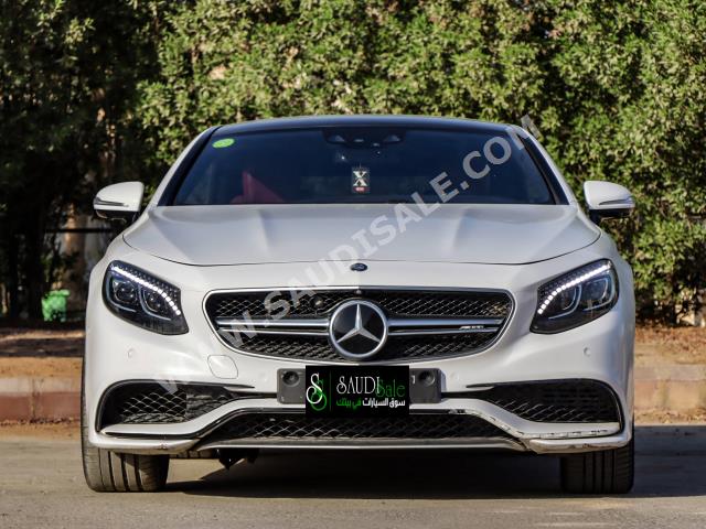 2015 مرسيدس - بنز إس 63 كوبيه