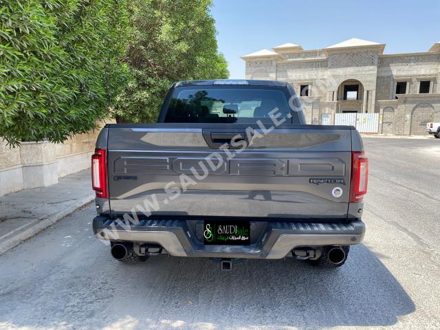 2018 فورد اف 150 رابتور
