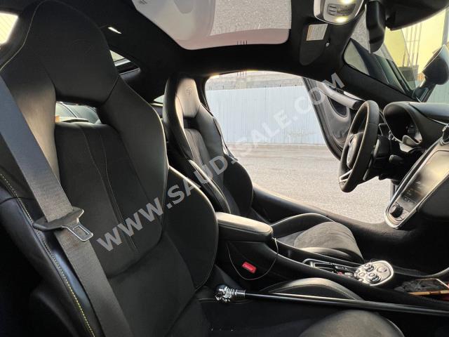 2017 مكلارين 570 جي تي