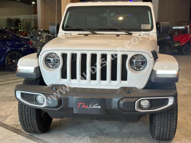 2022 جييب رانجلر صحارى