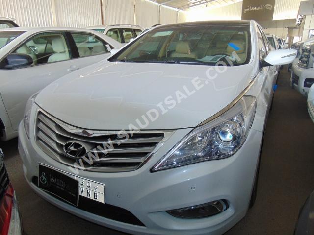 2013 هيونداي ازيرا