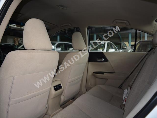 2013 هوندا اكورد