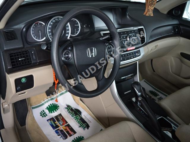 2013 هوندا اكورد