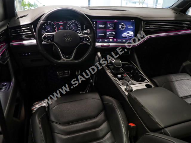 2021 فولكس واجن طوارق أر - لاين