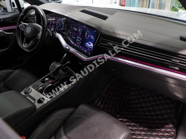 2021 فولكس واجن طوارق أر - لاين