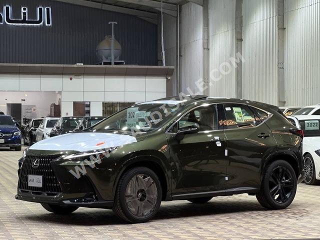 2024 لكزس إن إكس 350