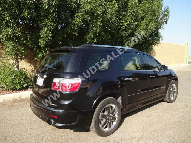 2012 GMC Acadia Denali