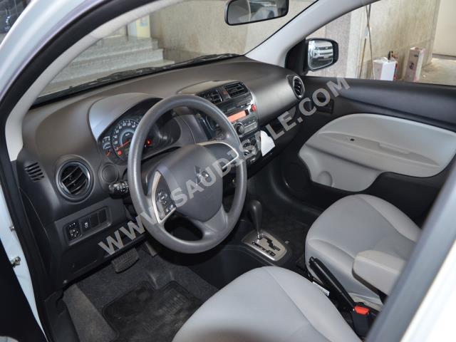 2021 متسوبيشي اتراج