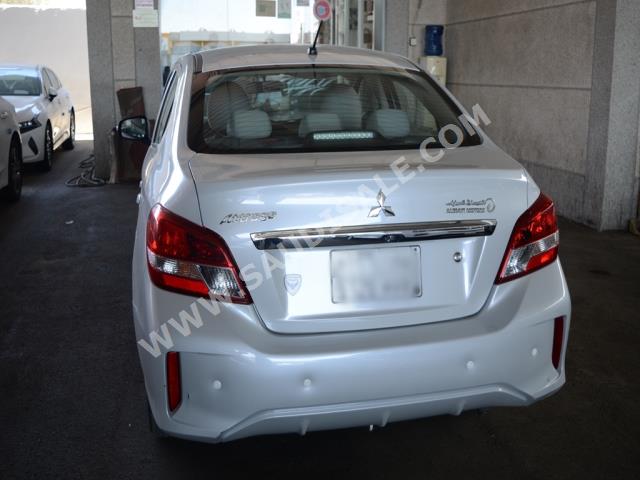 2021 متسوبيشي اتراج